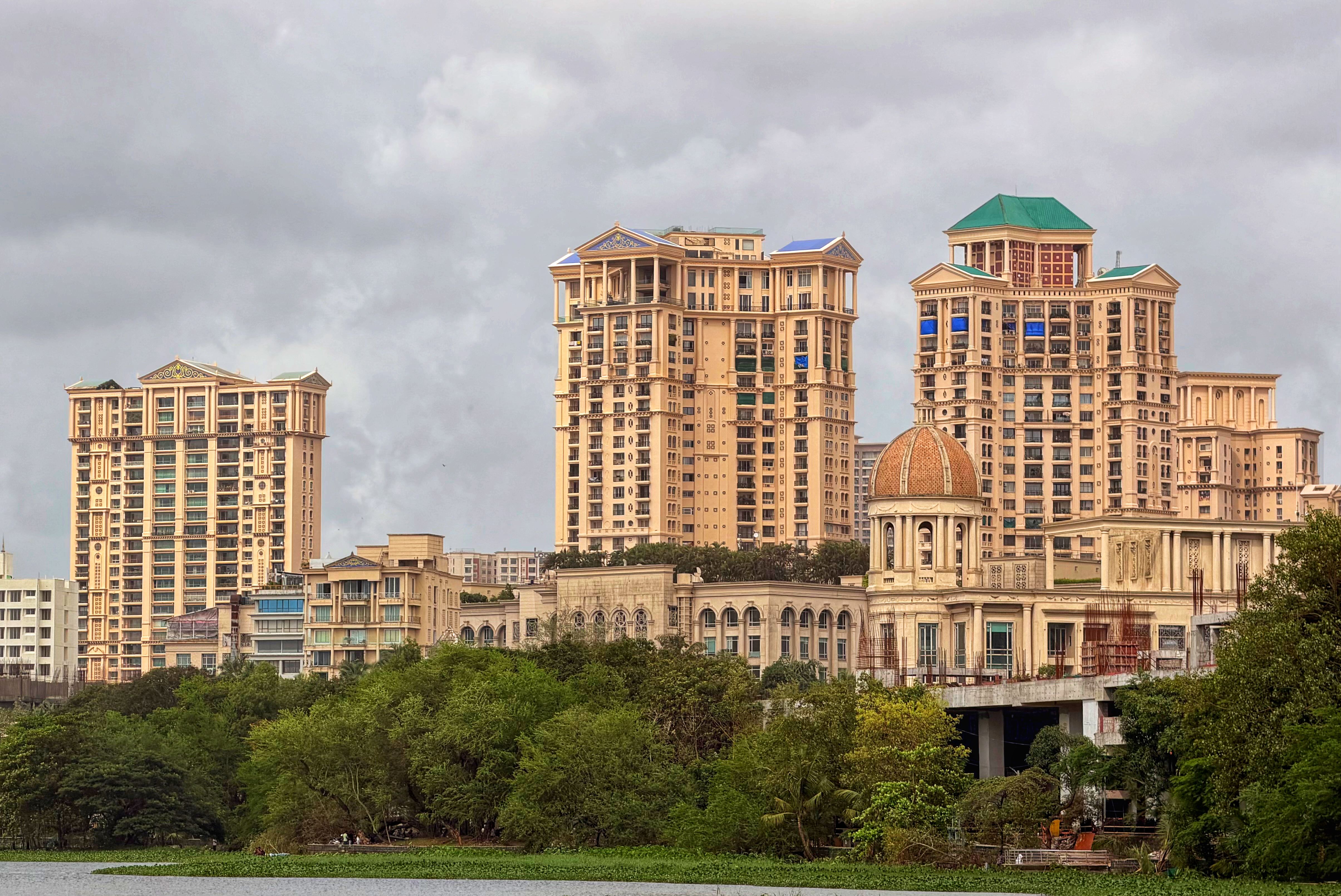 Hiranandani Gardens
