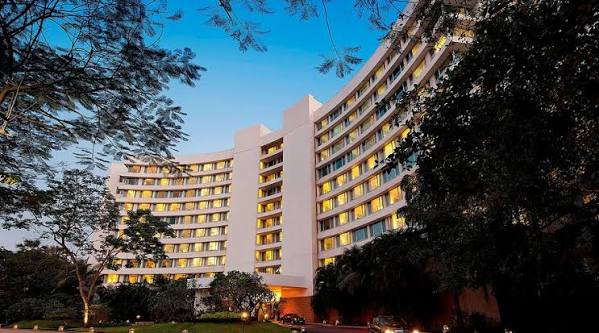 Lakeside Chalet, Mumbai - Marriott Executive Apartments