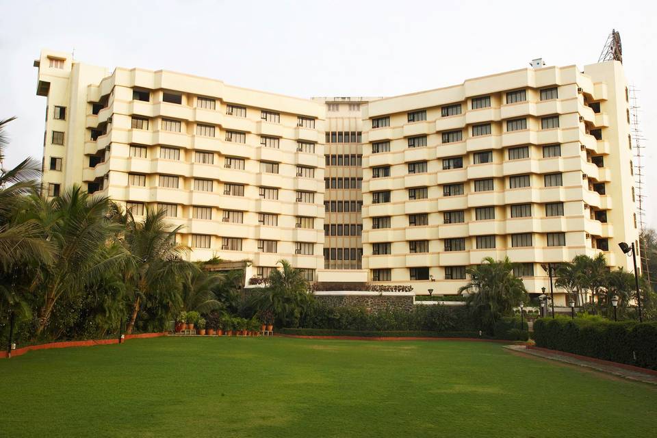 The Residence Hotel & Apartments