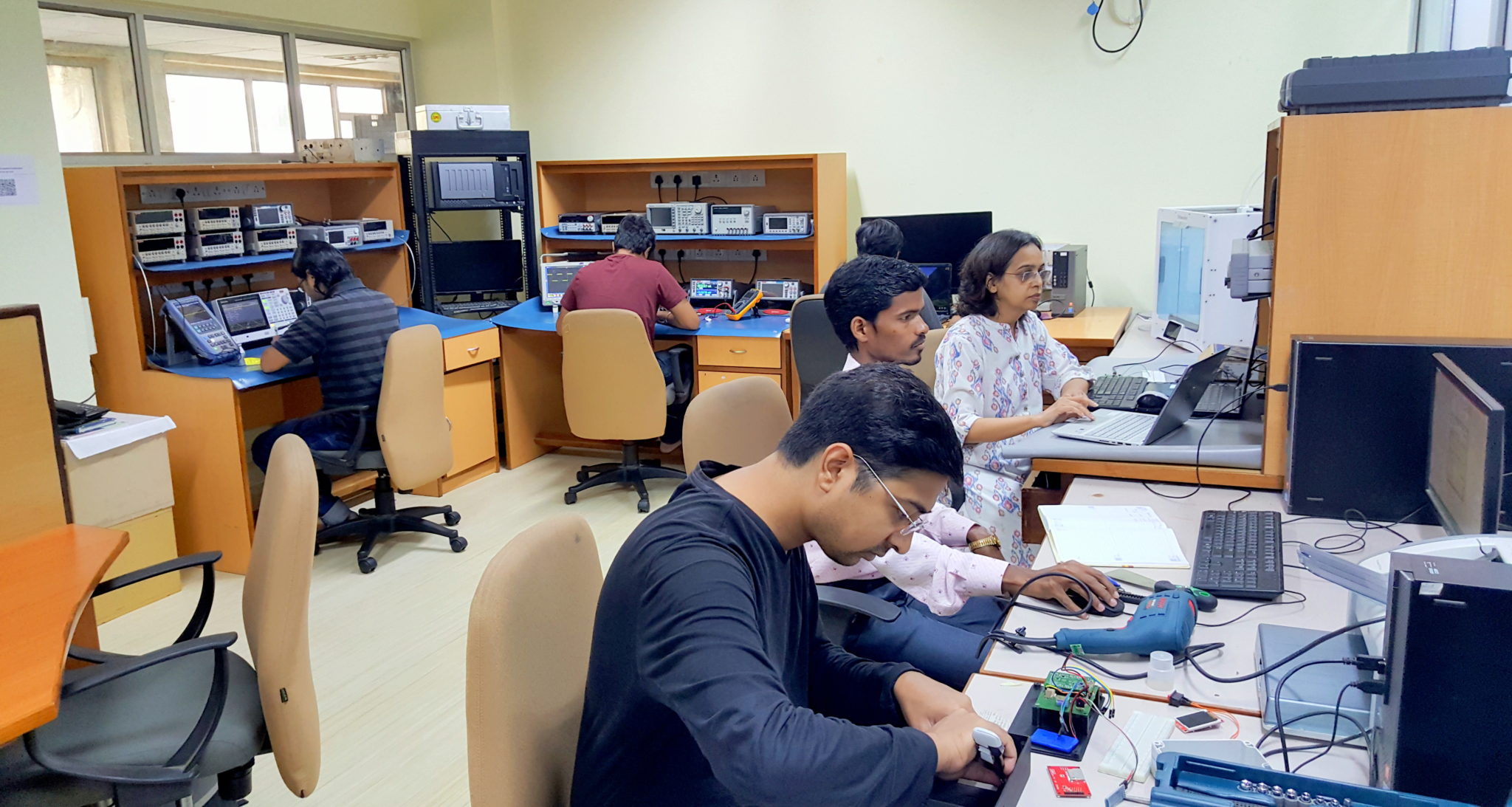 INTEGRATED SYSTEMS LABORATORY (ISL) IIT Bombay